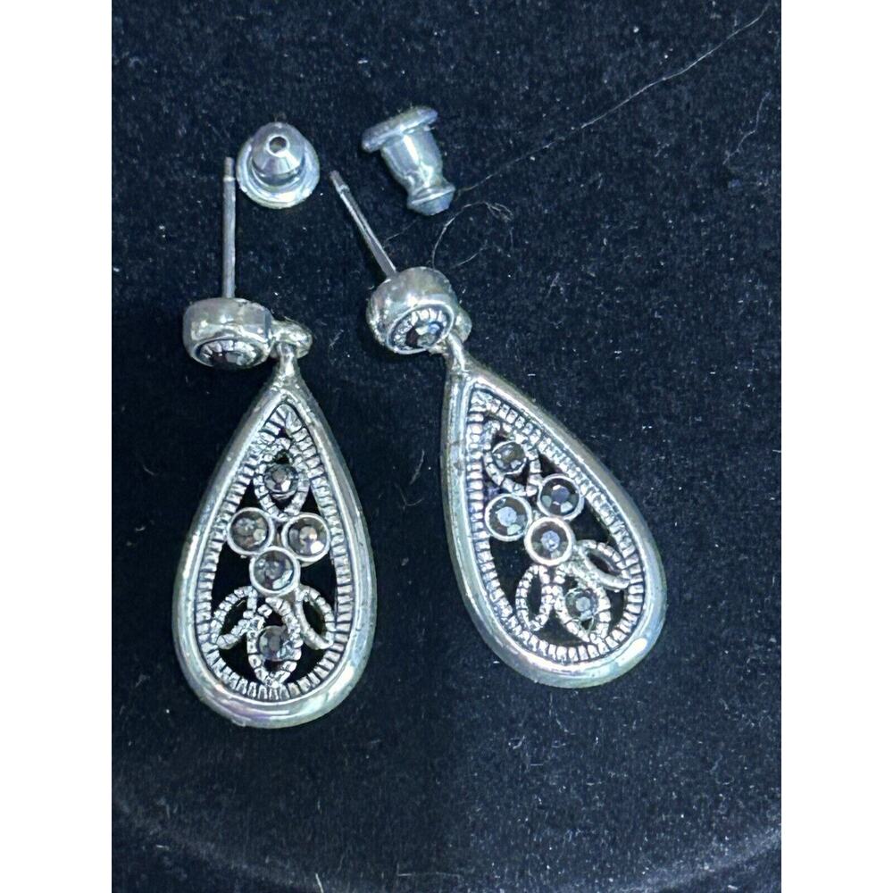 Silvertone Marcasite Teardrop Earrings With Nice‎ Filigree And Settings
